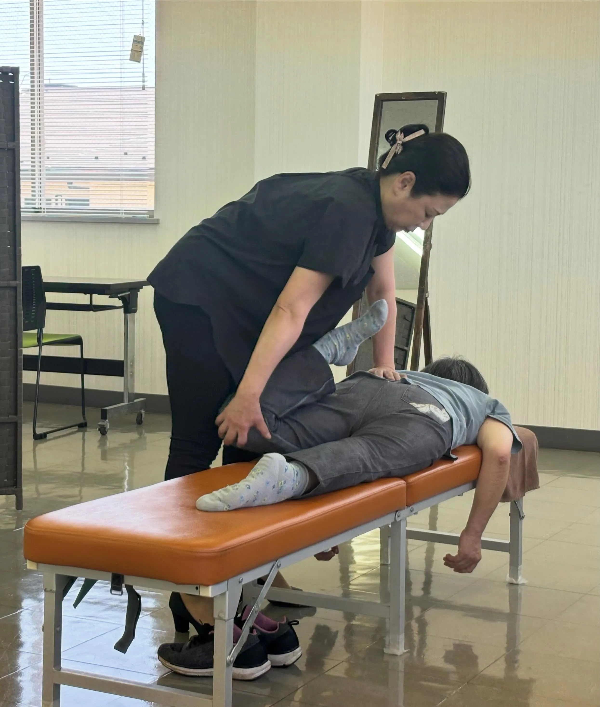 先々週と先週と地元企業様の依頼により健康講座を開催しました‼...